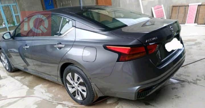 نيسان ألتيما